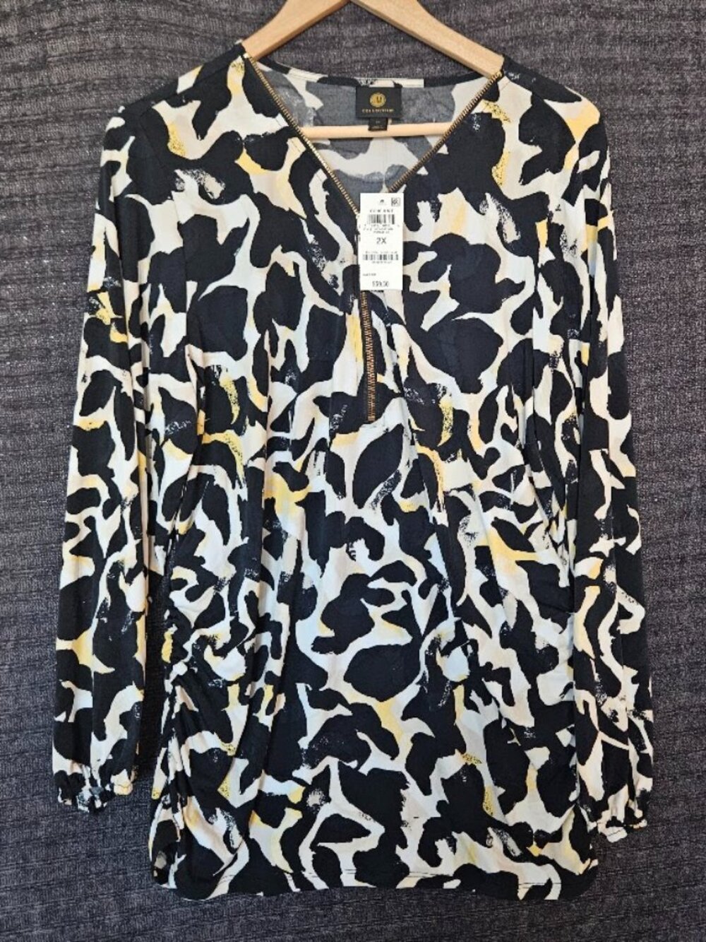 NWT Women's Plus Size 2X White, Black & Yellow Print Zip-Front Top JM Collection
